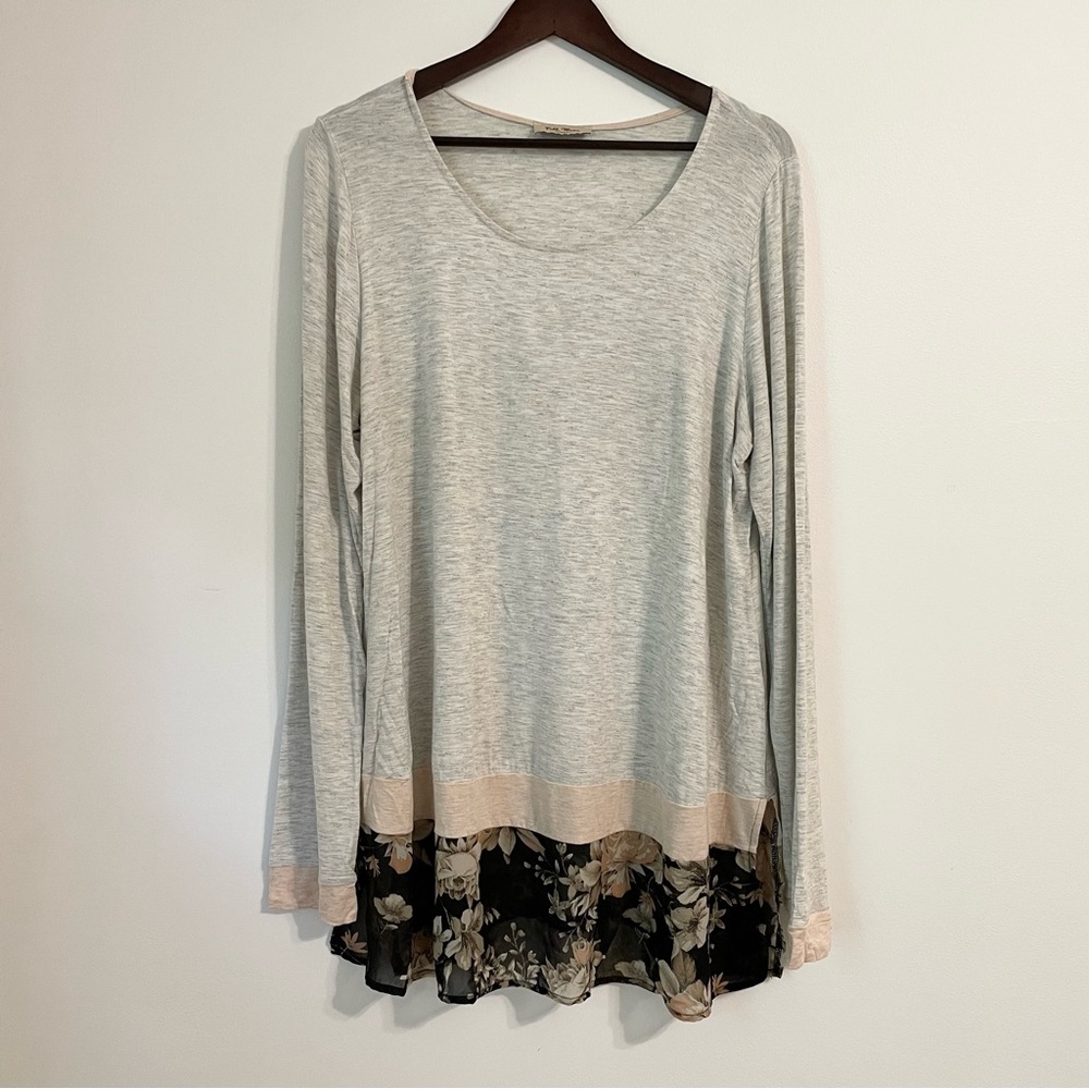 Stitch Fix Maternity Full Moon Top